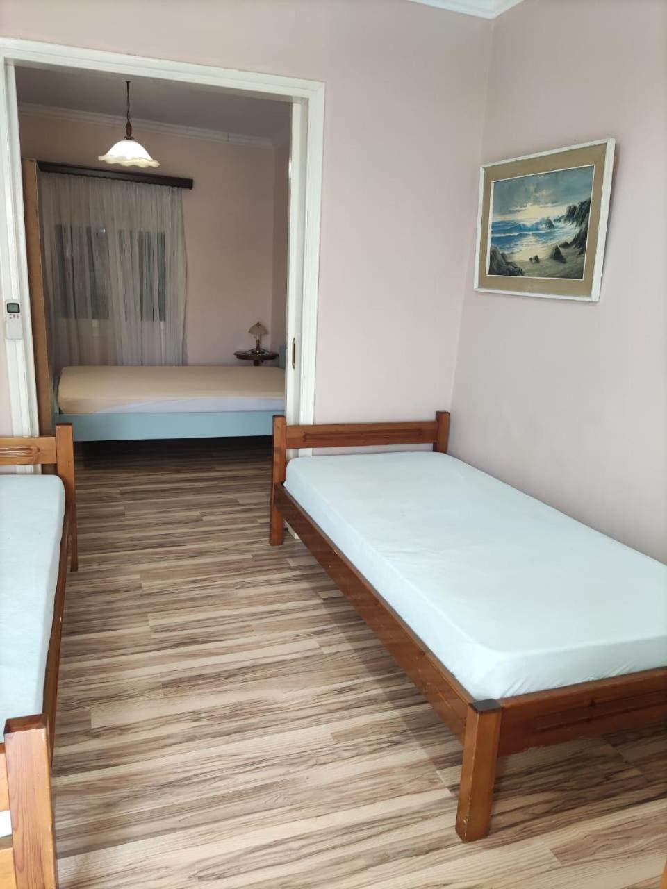 Sissy Apartment Vrahati Buitenkant foto